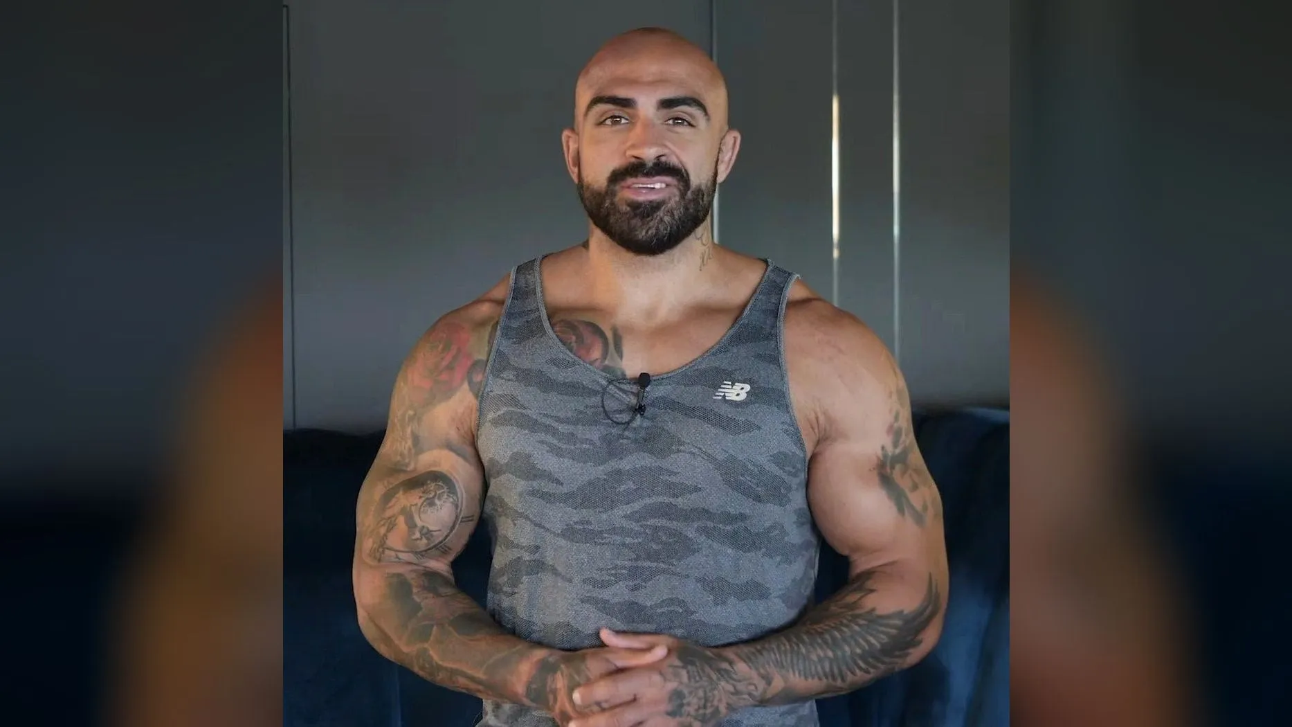 Akop Szostak podczas nagrania jako zawodnik MMA i trener personalny