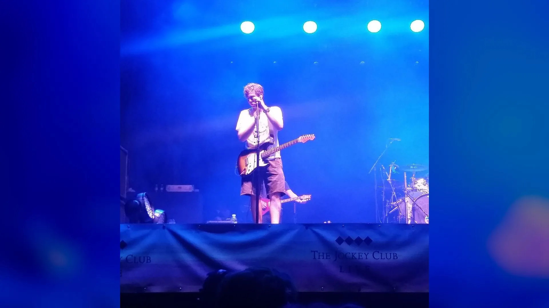James Bourne podczas występu Busteda na torze wyścigowym w Newmarket